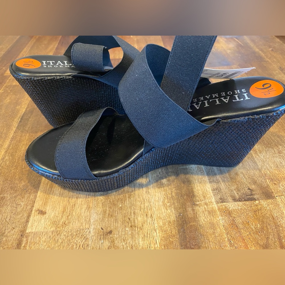 Italian Shoemakers Black Wedge Sandals